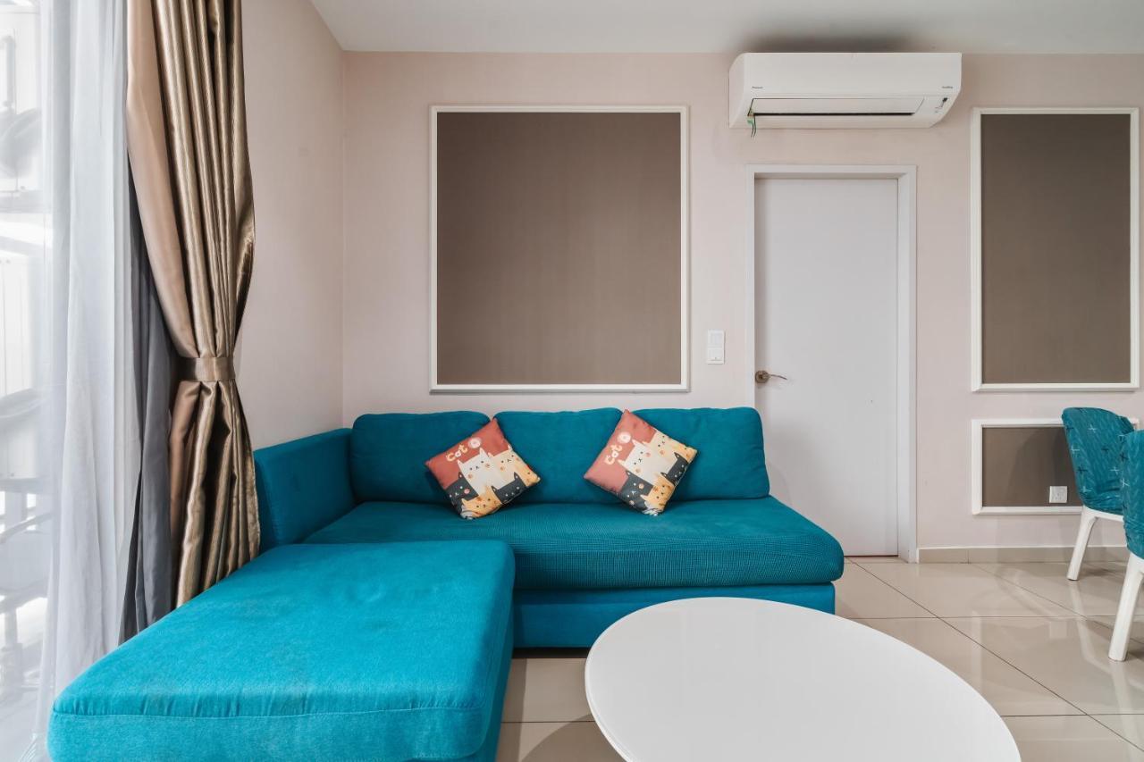Hostahome Suites At I-City, Central Mall 莎阿南 外观 照片