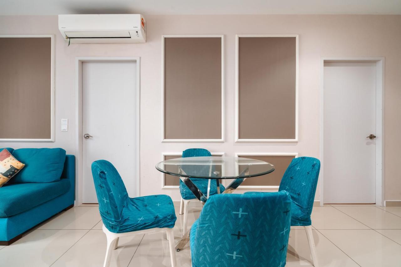 Hostahome Suites At I-City, Central Mall 莎阿南 外观 照片