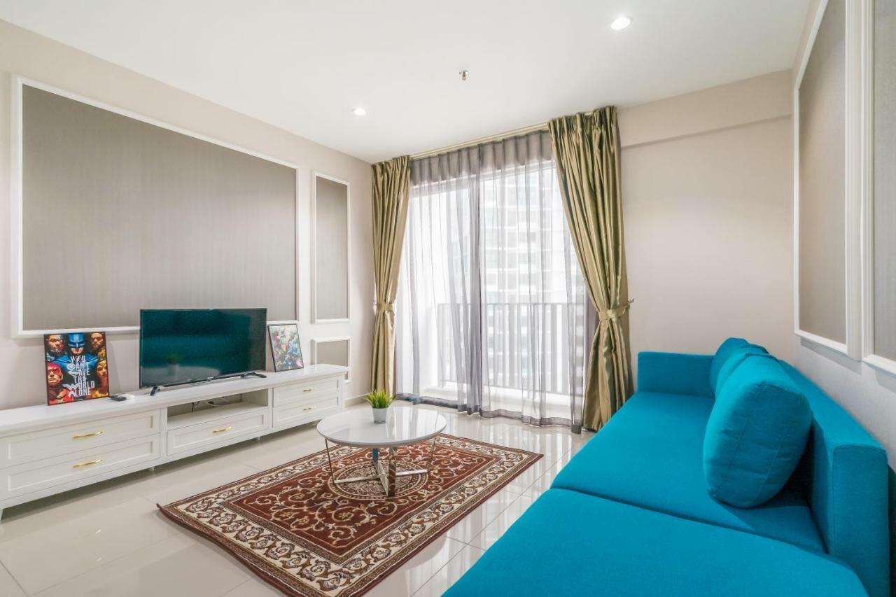 Hostahome Suites At I-City, Central Mall 莎阿南 外观 照片